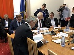 AUDIO Posibile modificări ale taxei pe Robor, discutate oficial: Alt nivel de referință al taxei, doar anumite active financiare impozitate și chiar modificarea nivelului taxei. Decizia ar putea fi luată în câteva săptămâni