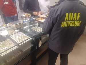FOTO ANAF - la firme care au topit aur și au vândut lingouri fără autorizație. Confiscări de aproape 1 milion de euro