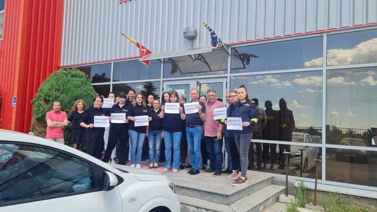 FOTO Proteste la Autoritatea Vamală Română. Nemulțumiri legate de efectele legii salarizării