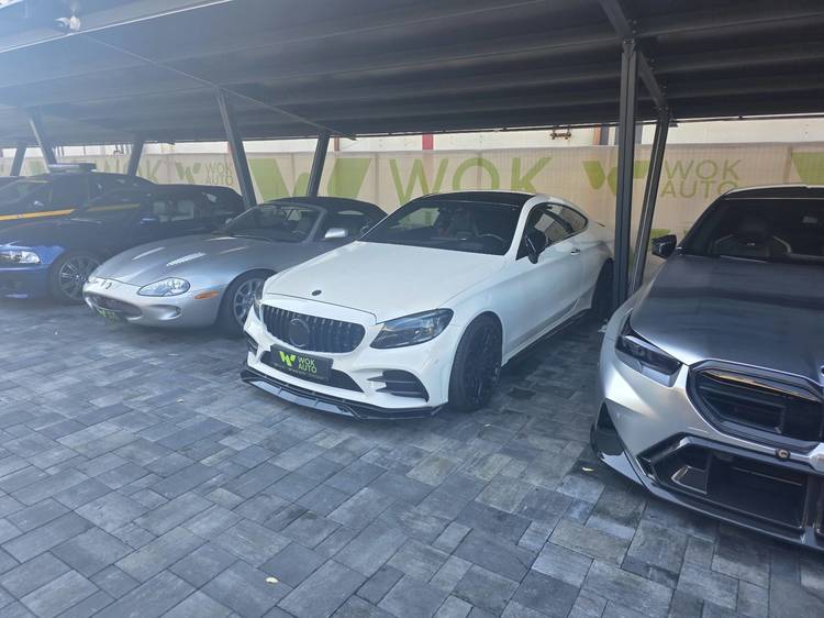FOTO Antifrauda a declanșat operațiunea ATOM. Sunt vizate în primă etapă 35 de entități implicate în comerțul cu mașini second-hand și un lot de mașini în valoare de 38 de milioane de euro