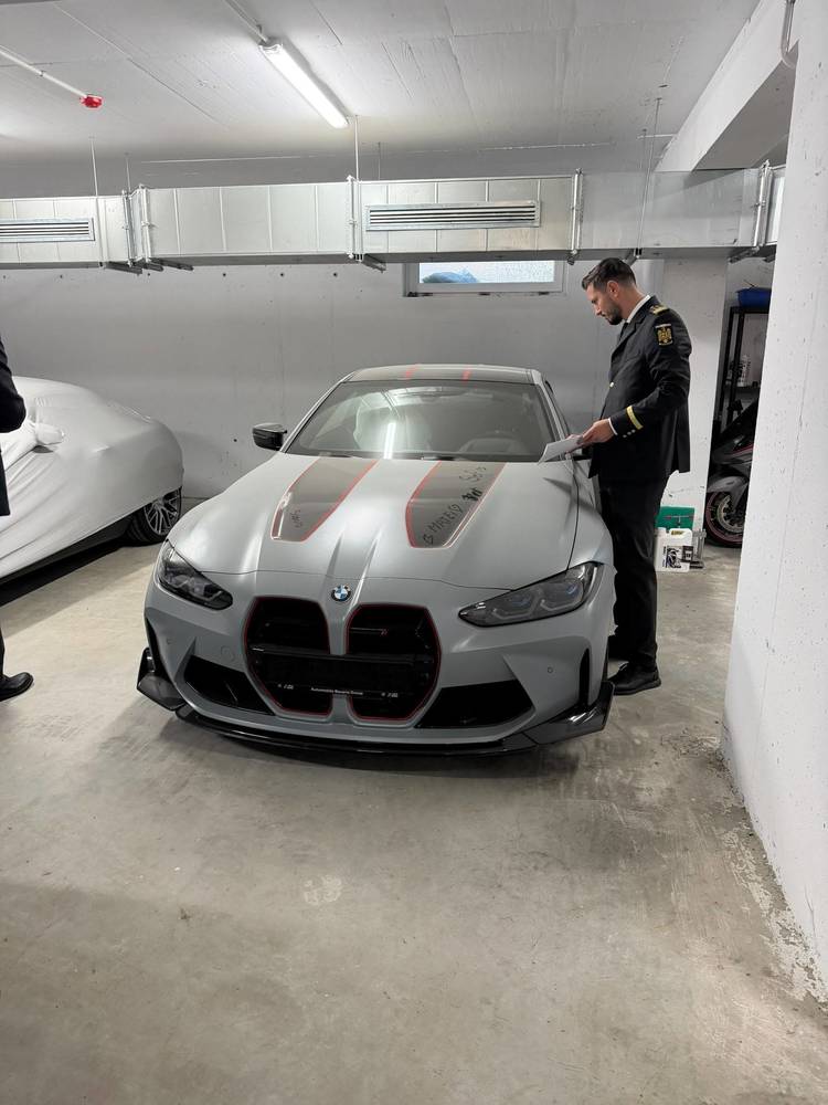 FOTO Antifrauda a declanșat operațiunea ATOM. Sunt vizate în primă etapă 35 de entități implicate în comerțul cu mașini second-hand și un lot de mașini în valoare de 38 de milioane de euro