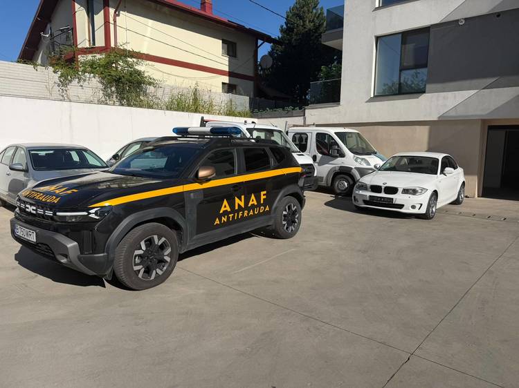 FOTO Antifrauda a declanșat operațiunea ATOM. Sunt vizate în primă etapă 35 de entități implicate în comerțul cu mașini second-hand și un lot de mașini în valoare de 38 de milioane de euro