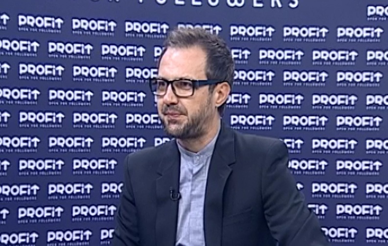 VIDEO Daniel Penciuc, fondator DRESSBOX, la Profit LIVE. Cum poți închiria o vestimentație pentru nuntă, botez, gală sau Revelion