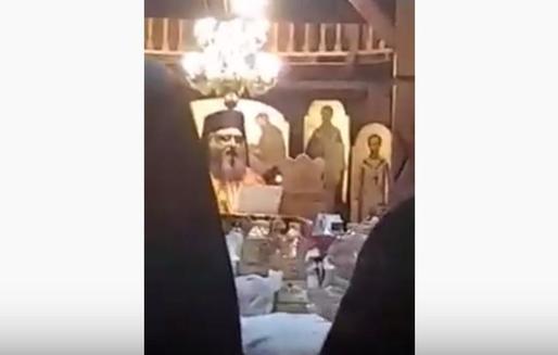 ​Predică la o mânăstire din Neamț. Starețul le-a spus enoriașilor că oamenii vaccinați „vor fi zombi” și se vor „umple de solzi”