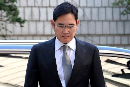 Moștenitorul Samsung, încarcerat pentru mită și delapidare, a fost eliberat condiționat la cererea...opiniei publice