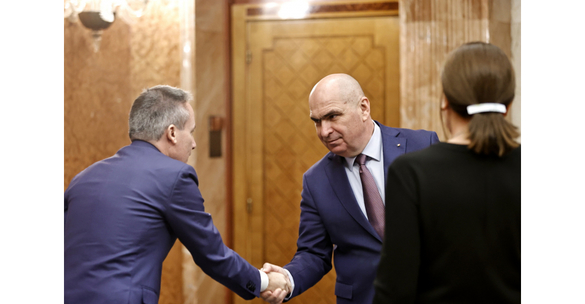 FOTO Șeful Nokian Tyres a venit la Bolojan inclusiv pentru ajutorul de stat promis la mega-investiția din Oradea