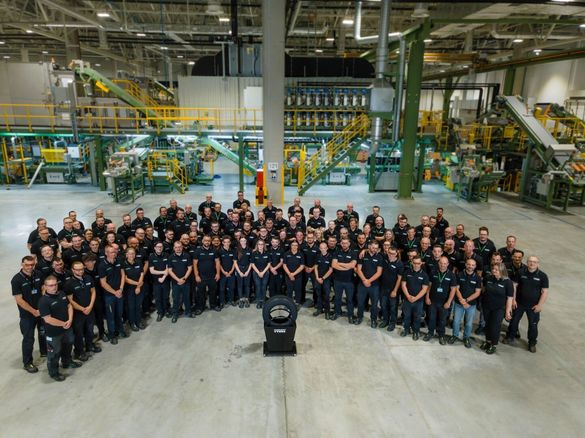 FOTO Premieră - Nokian Tyres, cu o mega-investiție la Oradea, lansează anvelopa-concept Betula, cu o materie primă prezentată ca revoluționară