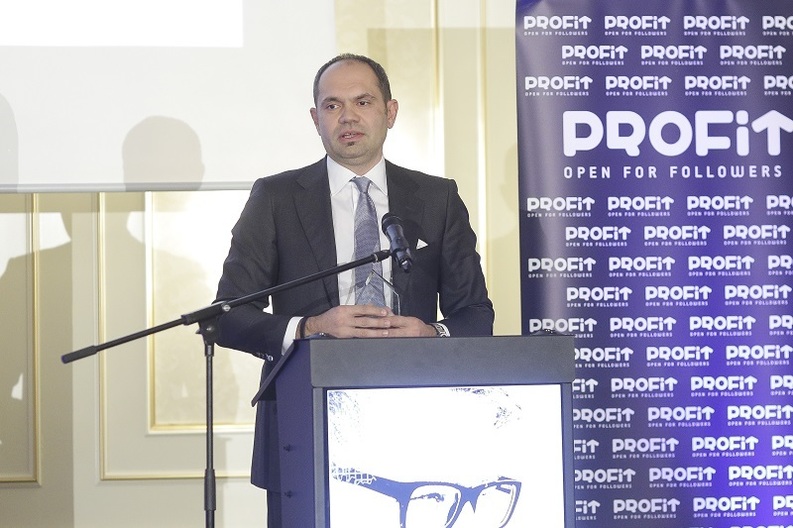 Gala Povești cu Profit Made în România: Robert Redeleanu, CEO UPC - Pentru clienți, îi fac pe angajați fericiți. I-am dus pe Masivul Kilimanjaro