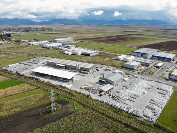 FOTO Symmetrica a extins fabrica din Prejmer, investiție de 7 milioane euro
