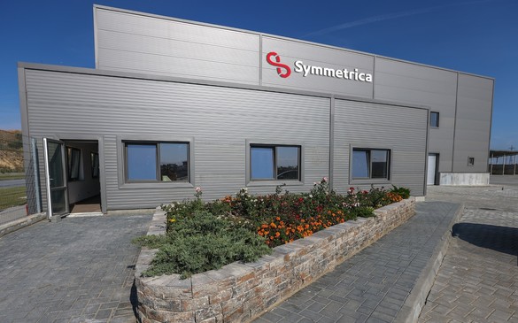 FOTO Symmetrica deschide o nouă fabrică, investiție de 7 milioane euro