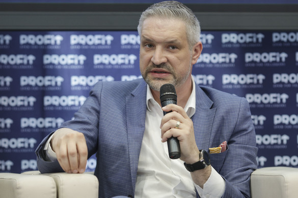 Profit Health Forum: Reprezentanții spitalelor de stat și privat cer modificarea legislației pentru sancționarea medicilor care nu își dau interesul și o colaborare între autoritățile române și spitalele private 