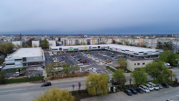 FOTO Giurgiu atrage un Shopping Park