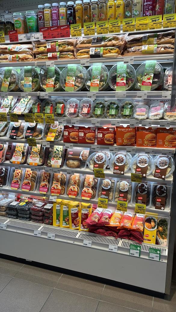 FOTO Bani pentru expansiunea agresivă a Froo în România: 1 magazin la 3 zile