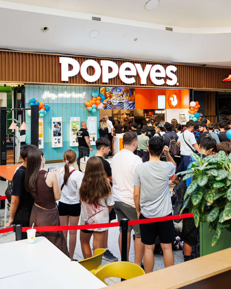 FOTO Popeyes a deschis un nou restaurant în România, la Timișoara