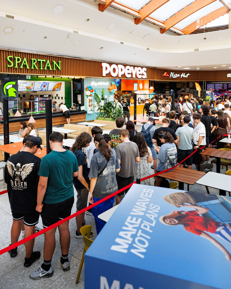 FOTO Popeyes a deschis un nou restaurant în România, la Timișoara