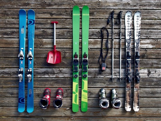 Austria, Bulgaria și Franța, cei mai mari exportatori de schiuri și snowboarduri din UE
