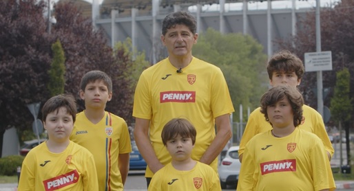 Miodrag Belodedici: "Spectatorii îmbrăcați în galben dau forță jucătorilor care intră în teren la meciurile Naționalei"