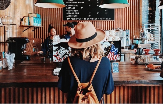 Coronavirusul împinge industria hotelieră din Grecia în pragul falimentului