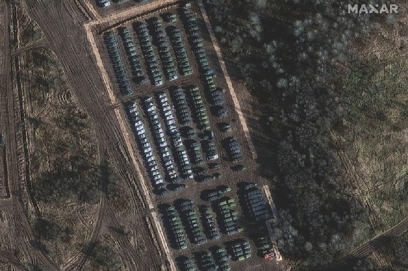 FOTO Imagini satelitare arată că Rusia continuă să își consolideze forțele în Crimeea și în apropierea Ucrainei