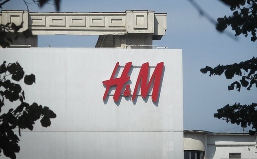 H&M suspendă vânzările în Rusia