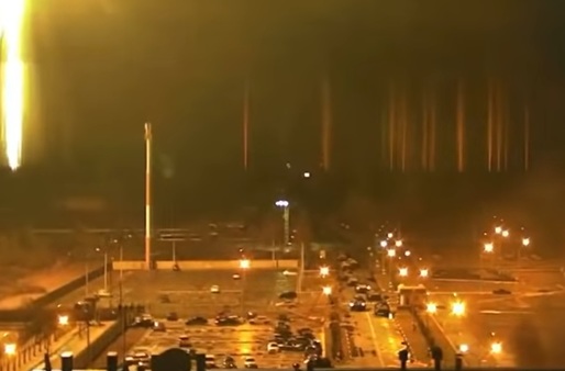 VIDEO Incendiu la centrala nucleară de la Zaporojie, cea mai mare din Europa. Focul a fost stins