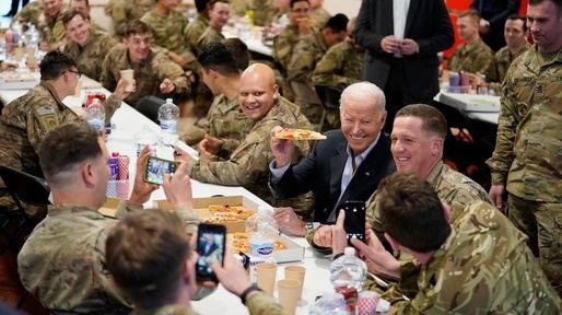 Joe Biden va discuta despre suplimentarea trupelor americane din Polonia
