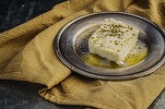 Producătorii greci de brânză feta se luptă cu efectele devastatoare ale inundațiilor istorice. Circa 80.000 de oi și capre au pierit în regiunea care produce 40% din brânzeturile moi ale țării