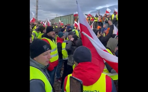 VIDEO Fermierii polonezi au blocat frontierele și au golit vagoanele cu cereale. Furie în Ucraina