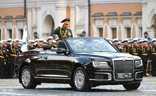 FOTO Parada de la Moscova s-a încheiat după nici o oră. Prin ce se remarcă discursul lui Putin