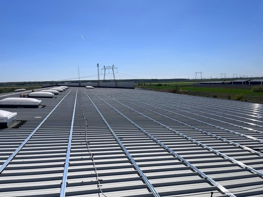 Ponderea centralelor fotovoltaice în rețeaua electrică din Bulgaria a urcat cu peste 100%