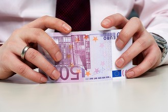 Chinurile trecerii la euro în Bulgaria: Primul caz de fraudă