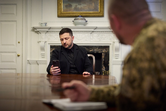 FOTO Zelenski pare să fi plecat cu mâna goală de la Casa Albă privind rachetele Tomahawk. Trump: Ucraina și Rusia ”să se oprească acolo unde sunt”