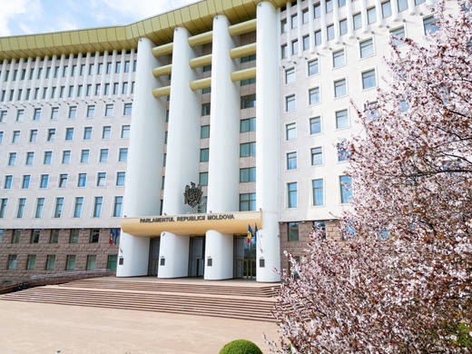 Limba rusă, restricționată în Parlamentul Republicii Moldova