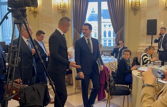 Magyar nu crede în lacrimi: Fostul ministru de externe ungar, pasionat de gazele românești și angajat recent de chinezii de la BYD - anchetat pentru presupuse relații ilegale cu Moscova