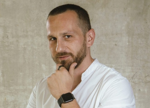 VIDEO Vlad Baloșin, Arhitect Fondator METRIK Architecture, a vorbit în cadrul emisiunii Legile Afacerilor despre integrarea tehnologiei A.I. în munca de zi cu zi a unui arhitect