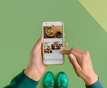 Uber Eats se dezvoltă în Japonia cu ajutorul curierilor de vârsta a treia