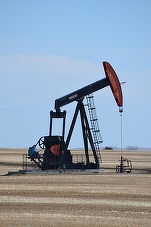 Fitch avertizează că urmează o eră de retrogradări pentru companiile de petrol și gaze