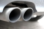 Constructorii auto din Europa scapă anul acesta de amenzile pentru emisiile prea mari de CO2