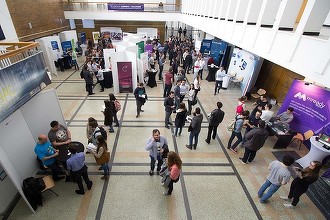 LEGE Noi reguli la internship: Limită majorată pentru angajatori la numărul de contracte permise. Drept la odihnă al internilor