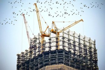 LEGE Codul Urbanismului, promulgat de președinte. Autorizațiile de construcție în Capitală vor fi emise din 2028 de Primăria Generală, conform referendumului inițiat de Nicușor Dan. Construcții noi, posibile doar cu notificare la primărie