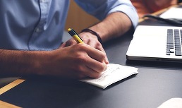 Toți tinerii sub 26 ani, scutiți de la plata CAS la nivelul salariului minim pentru contractele part-time - proiect