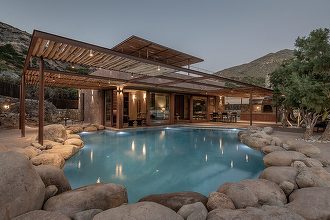Casalux.ro - FOTO Casa de vacanță în Grecia, unde marea este extensia piscinei