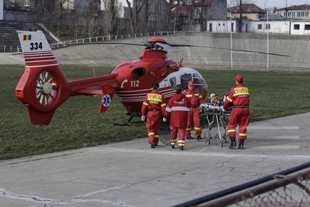 O fetiţă de opt luni din Sfântu Gheorghe cu suspiciune de SHU va fi adusă cu un elicopter SMURD la ”Marie Curie”