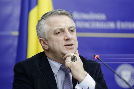 Consiliul Naţional al Rectorilor îi cere ministrului Marius Bostan să-şi dea demisia