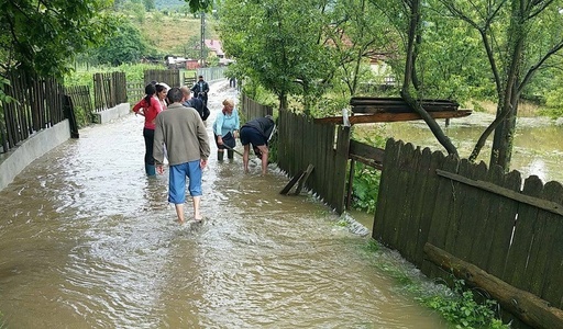 Cod portocaliu de inundaţii pe râuri din judeţul Constanţa, până la ora 23.00