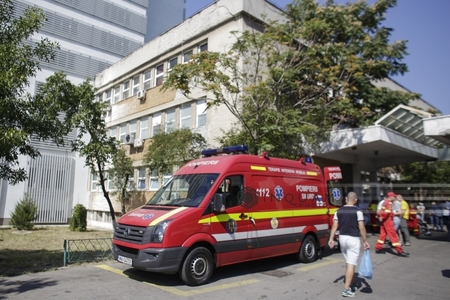 Echipaj de terapie intensivă mobilă SMURD, la Spitalul Universitar de Urgenţă Bagdasar-Arseni, al patrulea de acest fel din Capitală