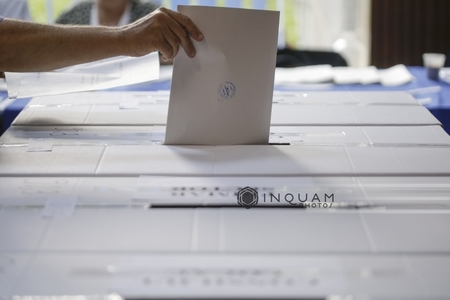MAE propune înfiinţarea a 417 secţii de votare în străinătate, cu 123 mai multe decât la prezidenţialele din 2014