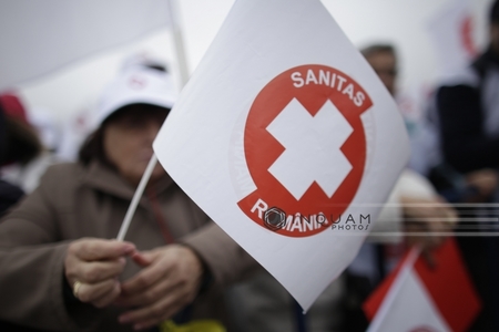 Federaţia Sanitas pichetează Ministerul Sănătăţii, în semn de protest faţă de neînceperea negocierilor privind noul contract colectiv de muncă