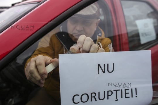 Protest pe roţi la Palatul Parlamentului/Foto: Octav Ganea, Inquam Photos
