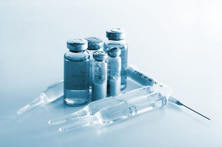 Colegiul Medicilor din România consideră că o Lege a vaccinării este "foarte necesară" în prezent